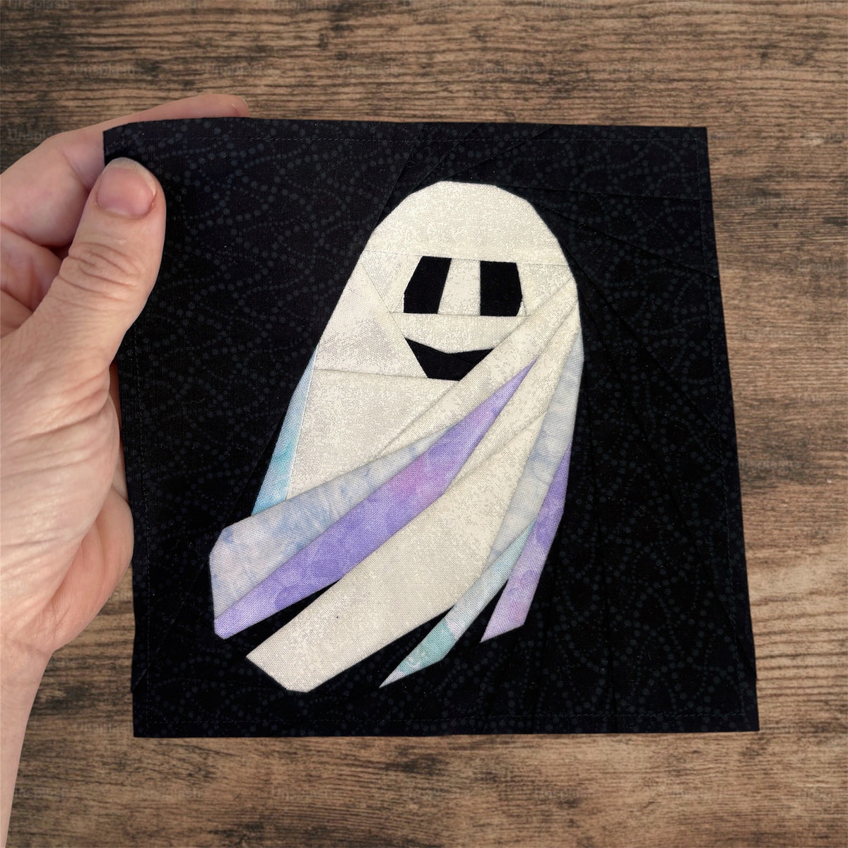 Wee Ghosty Quilt Block Pattern, Single Section FPP (Digital Download)